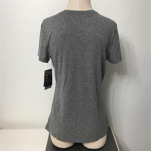 Women’s Nike Dri-Fit Legend Training Top, Large NWT - Picture 4 of 6